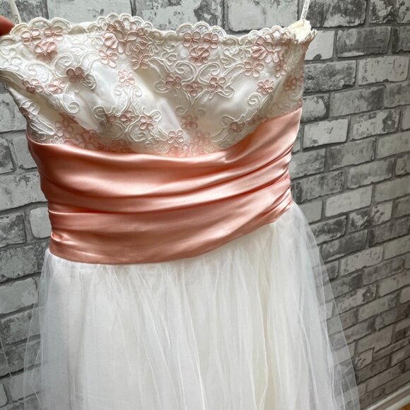 Vintage Prom Dress - Picture 2 of 10